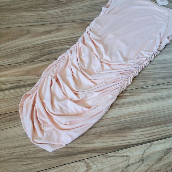 🆕️ Camila Coelho Astella Ruched High Neck Mini Bodycon Dress in Peach Nude - Picture 4 of 13